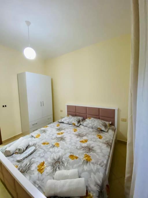 Eden Home 1 Дуррес Екстер'єр фото